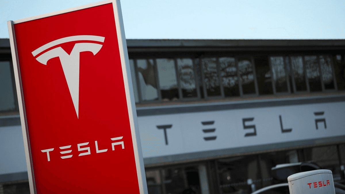 Don't bet against Tesla," advises the former president of the company.