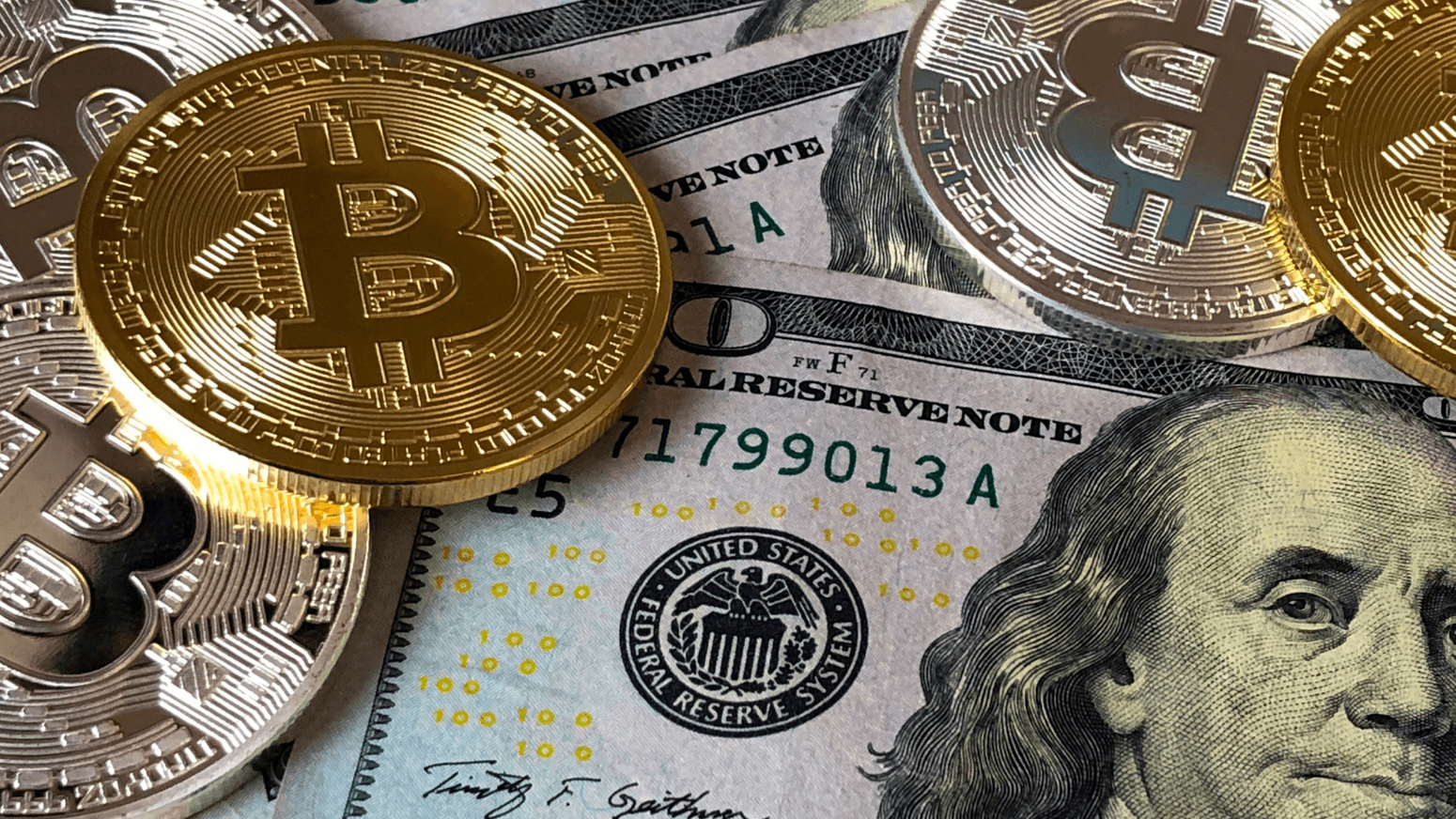 Morgan Stanley: Bitcoin und CBDCs bedrohen die Dominanz des US-Dollars als Weltwährung