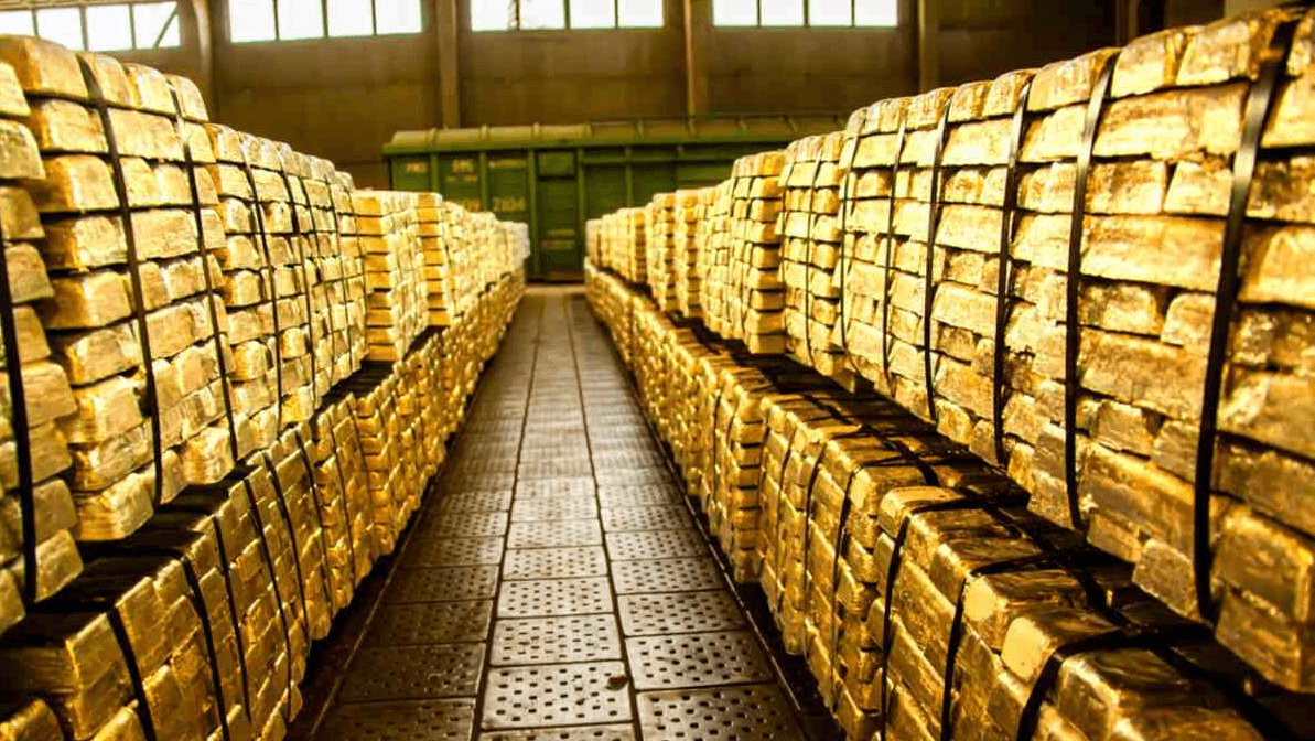 Gold bleibt unter Allzeithoch, da Anleger Klarheit über Kürzungen der Federal Reserve suchen